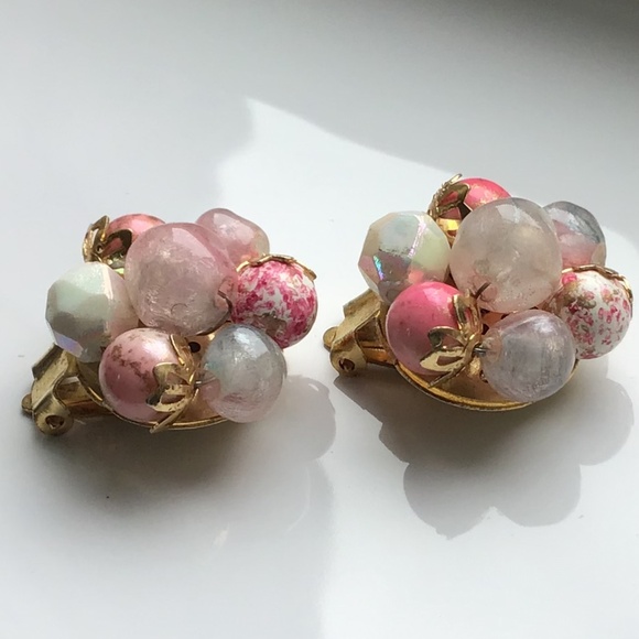 Vintage Mixed Bead Button Clip Earrings Pearl Pink Pastel with Gold Accents - Picture 9 of 12